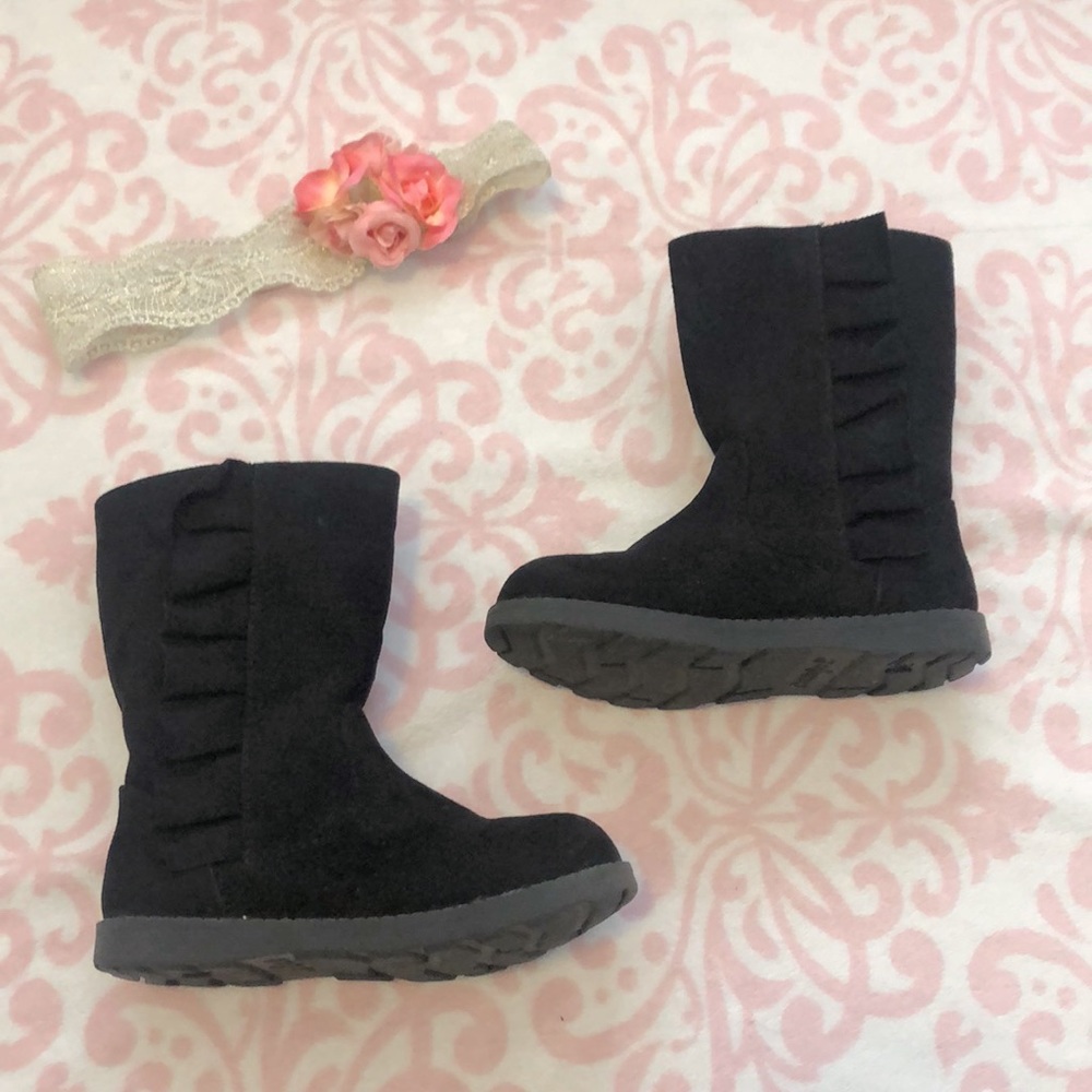 Cat & Jack Black Ruffle Boot Sz 9